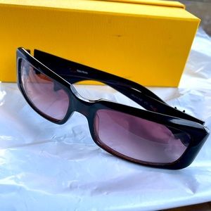 Vera Wang sunglasses, good condition, dark red frame